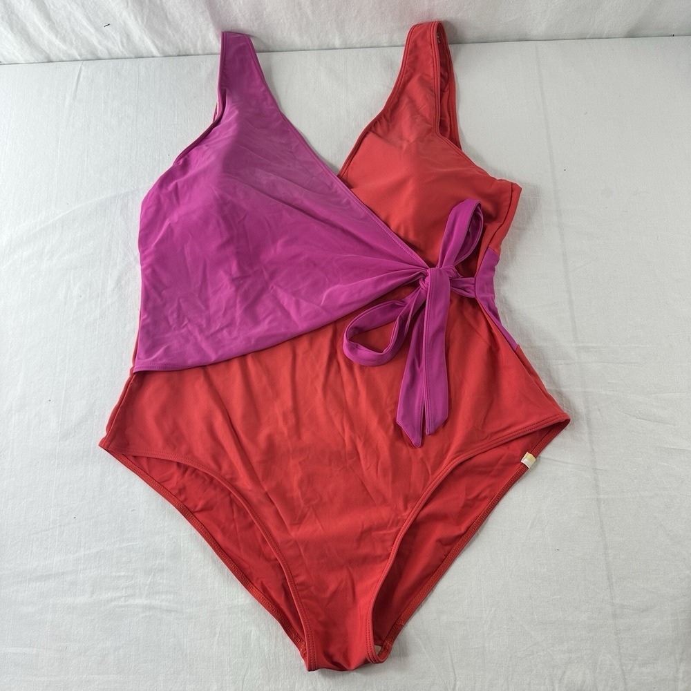 SUMMERSALT the perfect wrap one piece swimsuit in Hibiscus & Grapefruit size 18 - Picture 2 of 7